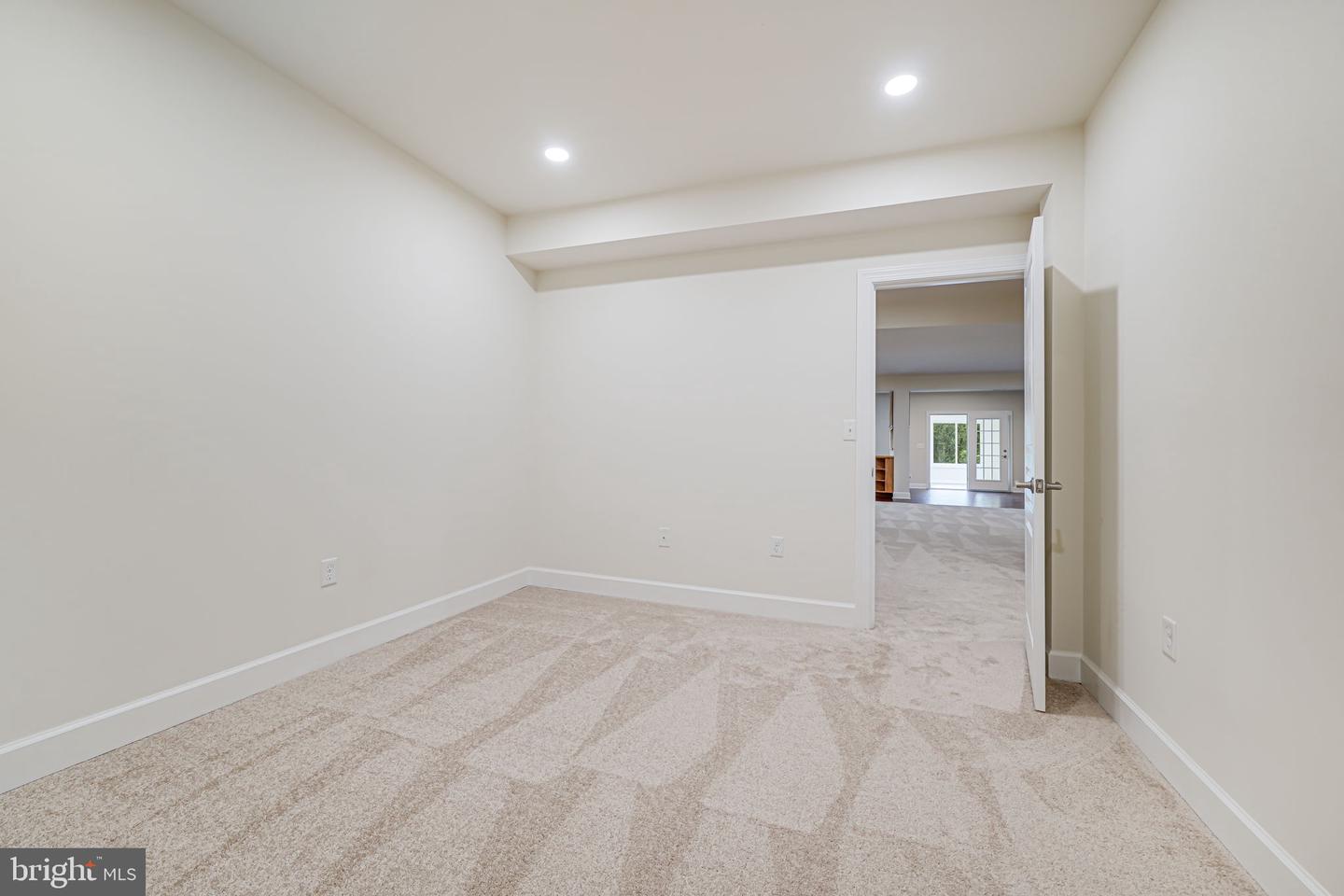 7425 SIGNAL HILL RD, MANASSAS, Virginia 20111, 5 Bedrooms Bedrooms, ,5 BathroomsBathrooms,Residential,For sale,7425 SIGNAL HILL RD,VAPW2095632 MLS # VAPW2095632