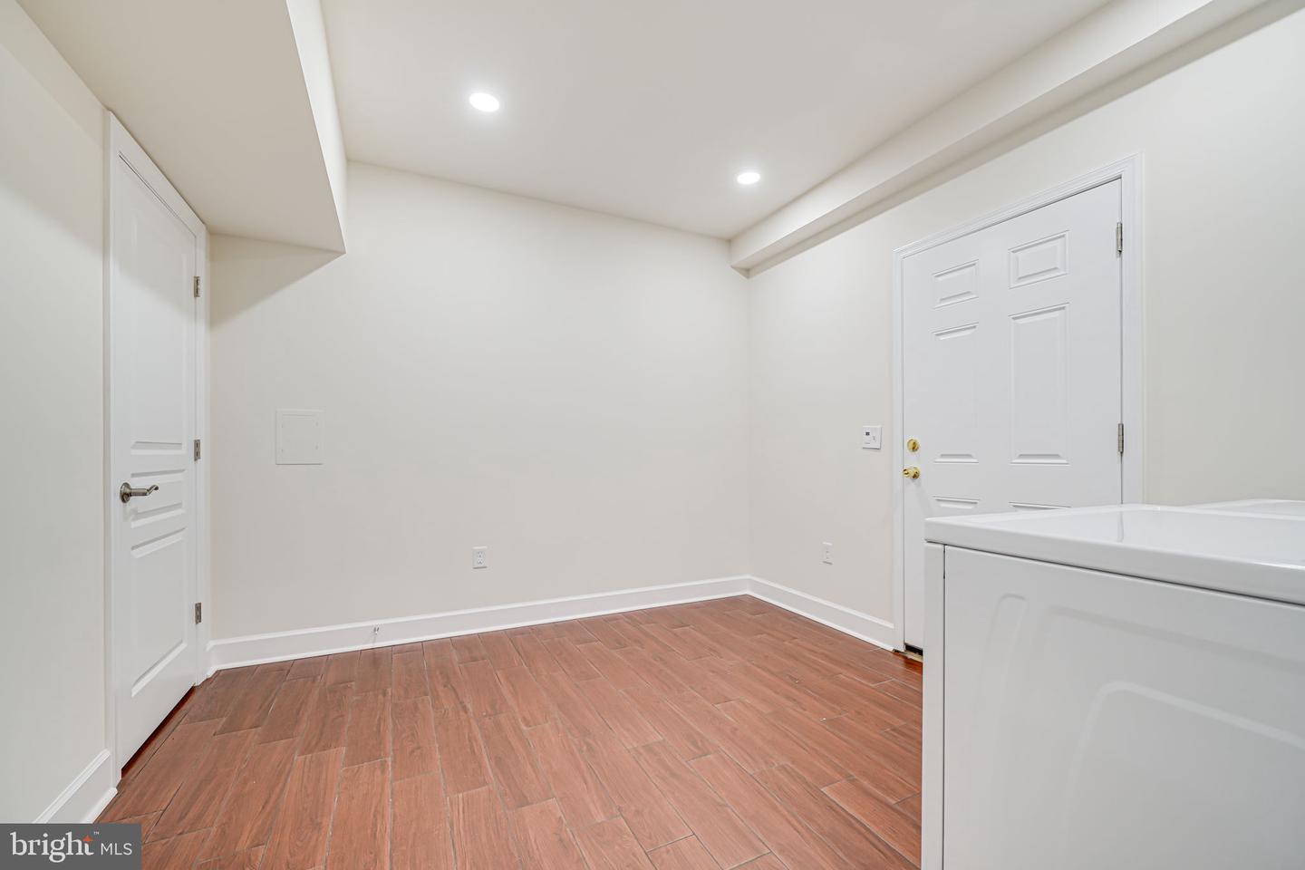 7425 SIGNAL HILL RD, MANASSAS, Virginia 20111, 5 Bedrooms Bedrooms, ,5 BathroomsBathrooms,Residential,For sale,7425 SIGNAL HILL RD,VAPW2095632 MLS # VAPW2095632