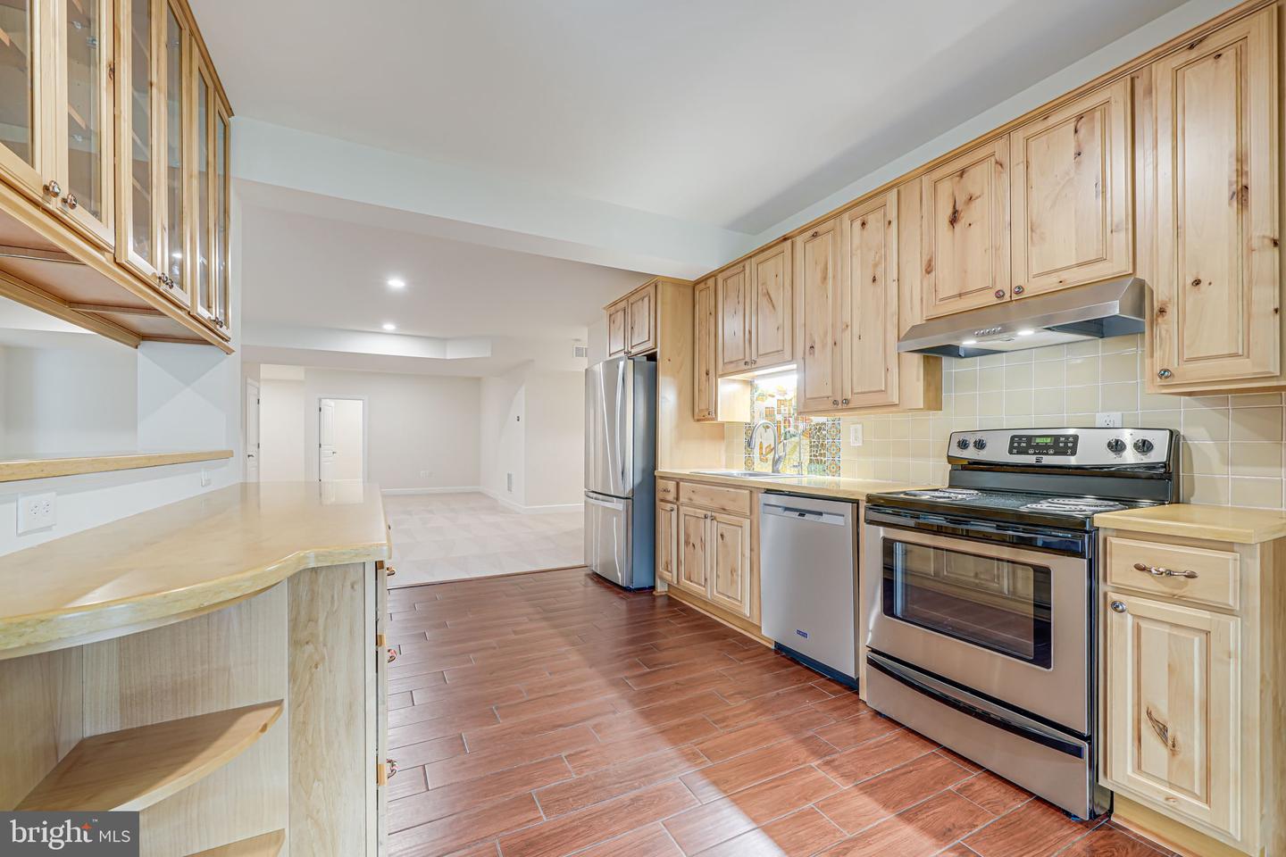 7425 SIGNAL HILL RD, MANASSAS, Virginia 20111, 5 Bedrooms Bedrooms, ,5 BathroomsBathrooms,Residential,For sale,7425 SIGNAL HILL RD,VAPW2095632 MLS # VAPW2095632