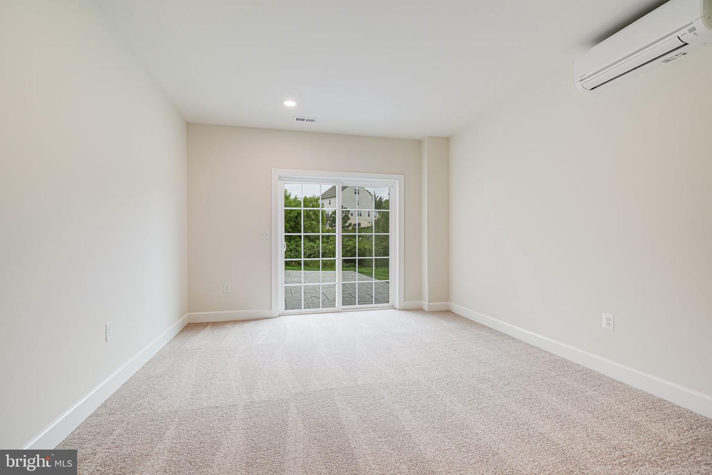 7425 SIGNAL HILL RD, MANASSAS, Virginia 20111, 5 Bedrooms Bedrooms, ,5 BathroomsBathrooms,Residential,For sale,7425 SIGNAL HILL RD,VAPW2095632 MLS # VAPW2095632