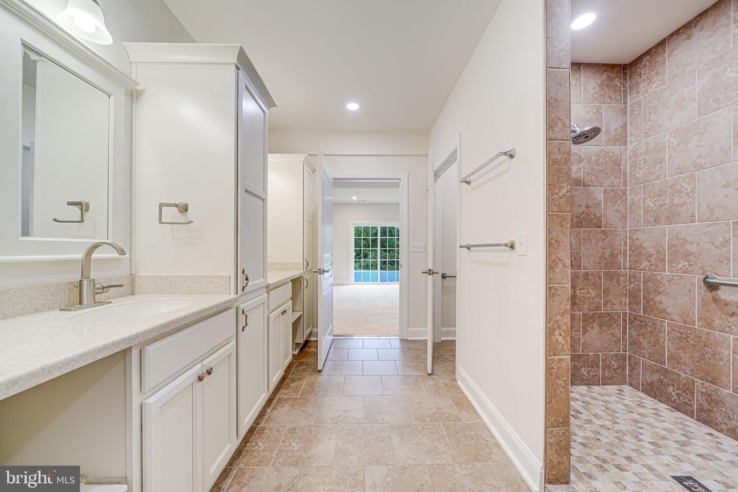 7425 SIGNAL HILL RD, MANASSAS, Virginia 20111, 5 Bedrooms Bedrooms, ,5 BathroomsBathrooms,Residential,For sale,7425 SIGNAL HILL RD,VAPW2095632 MLS # VAPW2095632