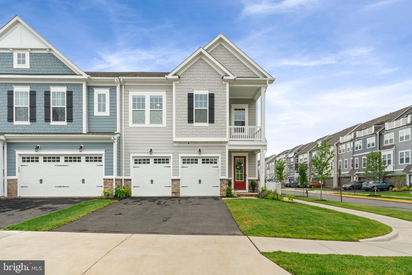 18010 WOODS OVERLOOK DR, DUMFRIES, Virginia 22026, 4 Bedrooms Bedrooms, ,3 BathroomsBathrooms,Residential,For sale,18010 WOODS OVERLOOK DR,VAPW2095658 MLS # VAPW2095658