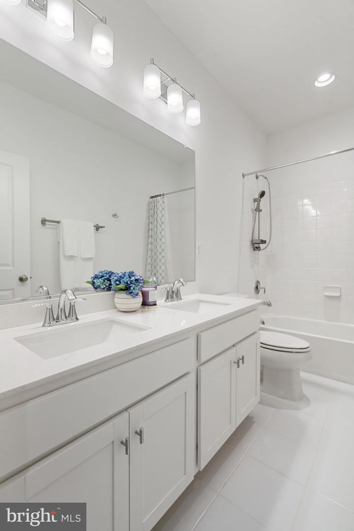 18010 WOODS OVERLOOK DR, DUMFRIES, Virginia 22026, 4 Bedrooms Bedrooms, ,3 BathroomsBathrooms,Residential,For sale,18010 WOODS OVERLOOK DR,VAPW2095658 MLS # VAPW2095658