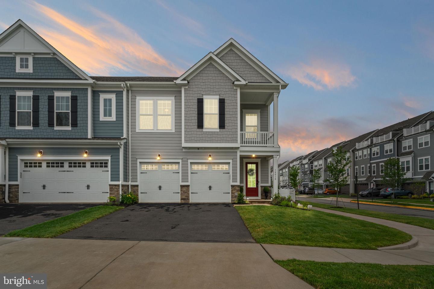 18010 WOODS OVERLOOK DR, DUMFRIES, Virginia 22026, 4 Bedrooms Bedrooms, ,3 BathroomsBathrooms,Residential,For sale,18010 WOODS OVERLOOK DR,VAPW2095658 MLS # VAPW2095658