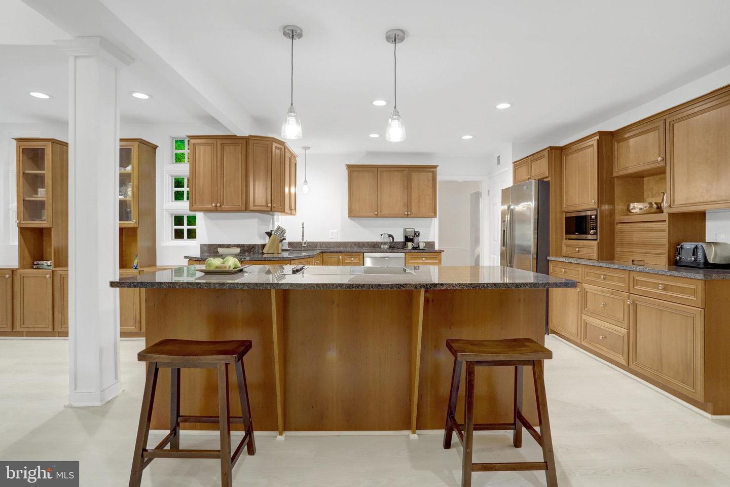 2014 MASON HILL DR, ALEXANDRIA, Virginia 22307, 5 Bedrooms Bedrooms, ,4 BathroomsBathrooms,Residential,For sale,2014 MASON HILL DR,VAFX2243576 MLS # VAFX2243576