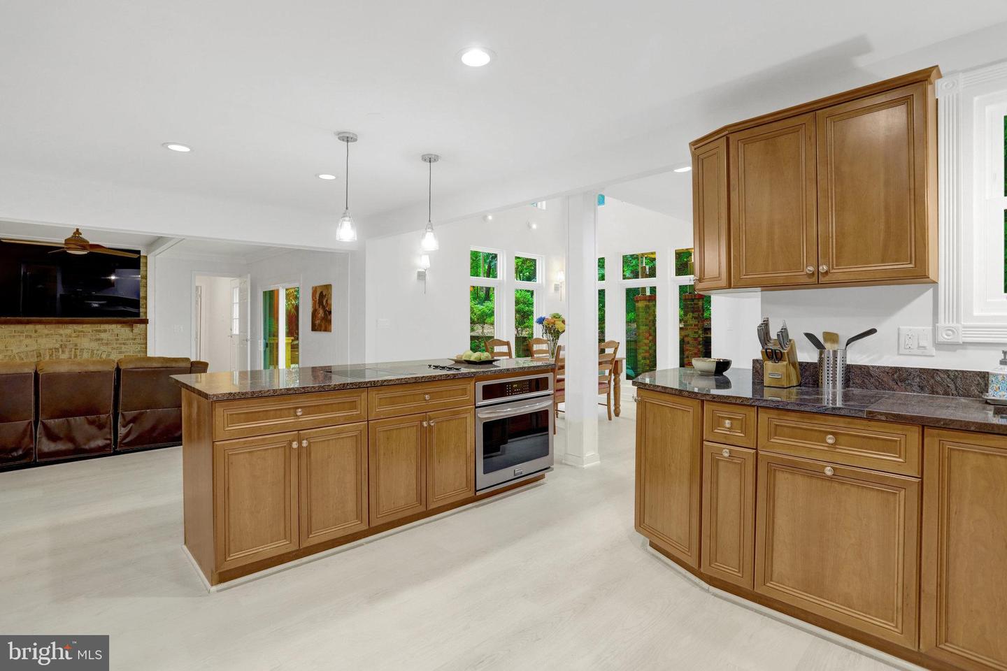 2014 MASON HILL DR, ALEXANDRIA, Virginia 22307, 5 Bedrooms Bedrooms, ,4 BathroomsBathrooms,Residential,For sale,2014 MASON HILL DR,VAFX2243576 MLS # VAFX2243576