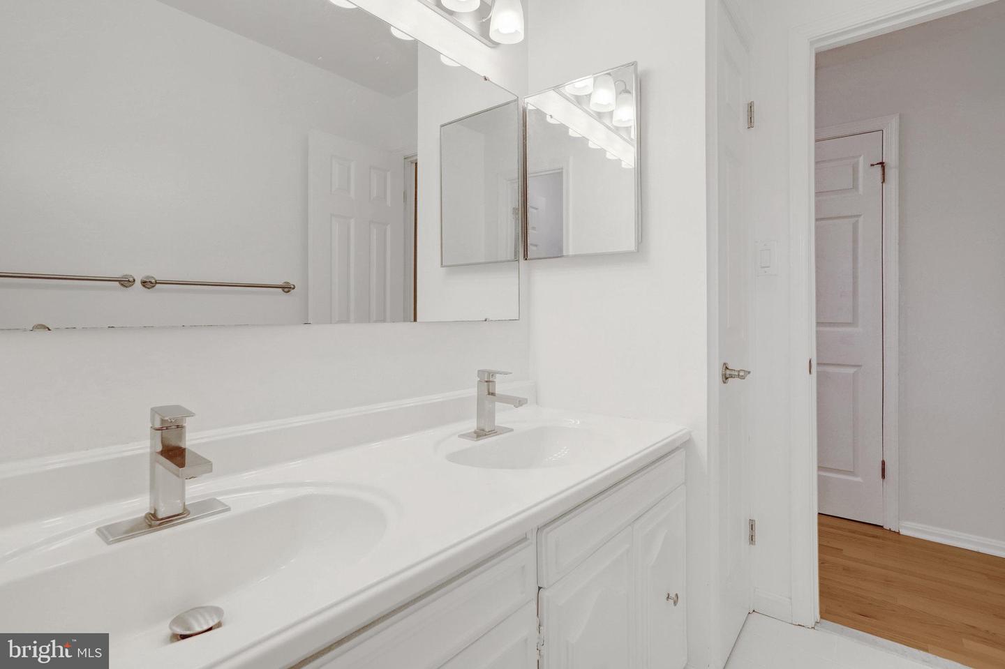 2014 MASON HILL DR, ALEXANDRIA, Virginia 22307, 5 Bedrooms Bedrooms, ,4 BathroomsBathrooms,Residential,For sale,2014 MASON HILL DR,VAFX2243576 MLS # VAFX2243576
