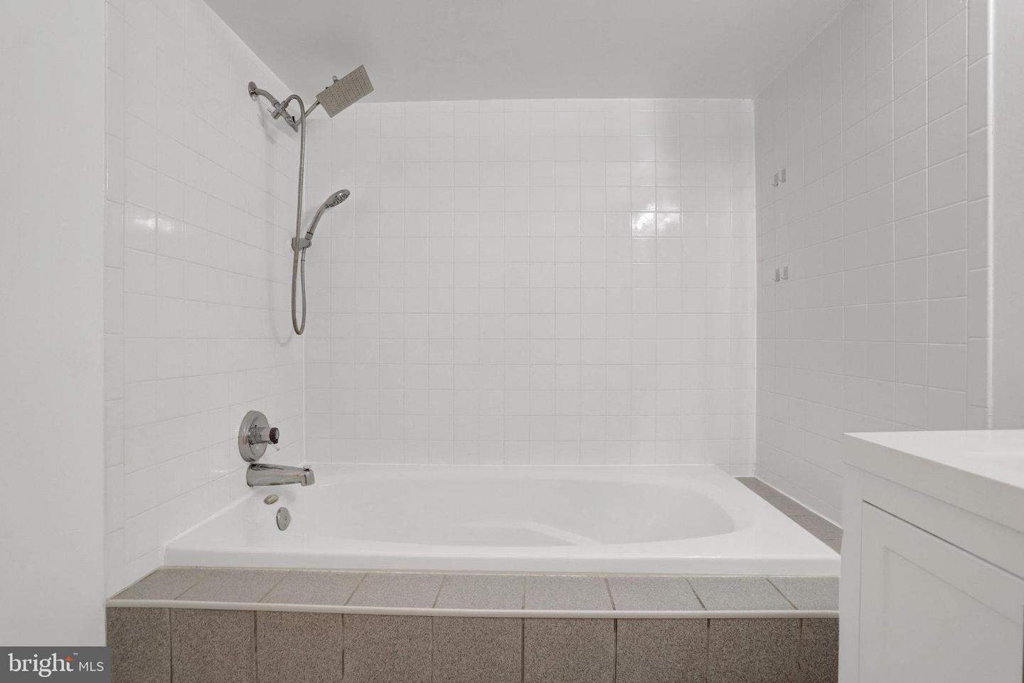 2014 MASON HILL DR, ALEXANDRIA, Virginia 22307, 5 Bedrooms Bedrooms, ,4 BathroomsBathrooms,Residential,For sale,2014 MASON HILL DR,VAFX2243576 MLS # VAFX2243576