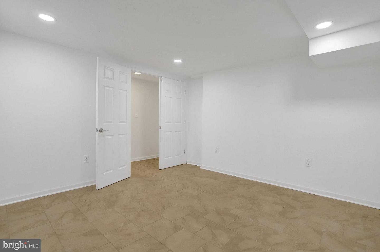2014 MASON HILL DR, ALEXANDRIA, Virginia 22307, 5 Bedrooms Bedrooms, ,4 BathroomsBathrooms,Residential,For sale,2014 MASON HILL DR,VAFX2243576 MLS # VAFX2243576