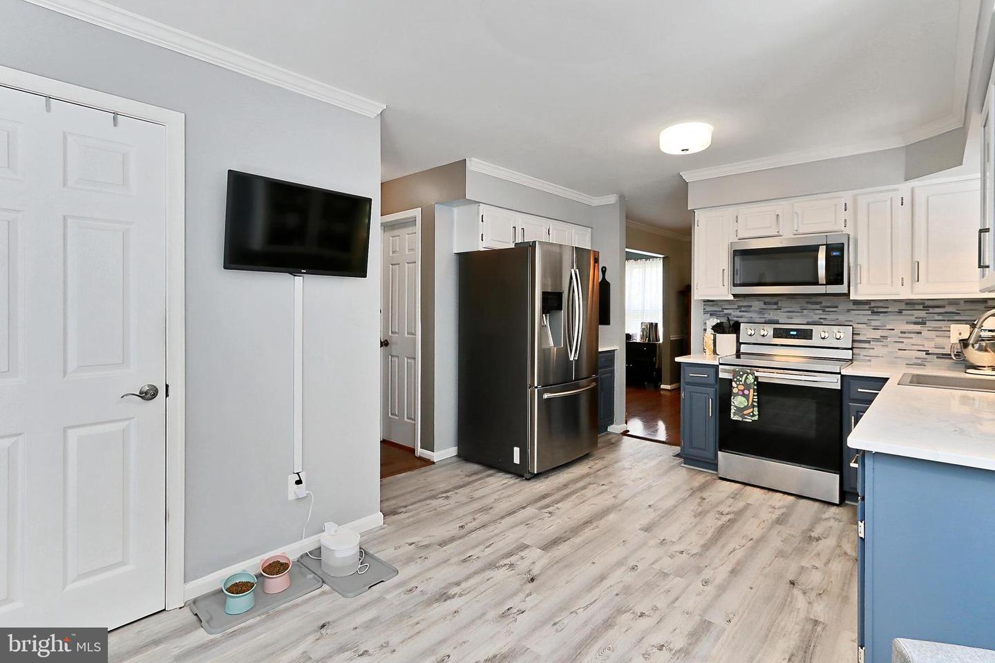 13757 CABELLS MILL DR, CENTREVILLE, Virginia 20120, 6 Bedrooms Bedrooms, ,3 BathroomsBathrooms,Residential,For sale,13757 CABELLS MILL DR,VAFX2243624 MLS # VAFX2243624