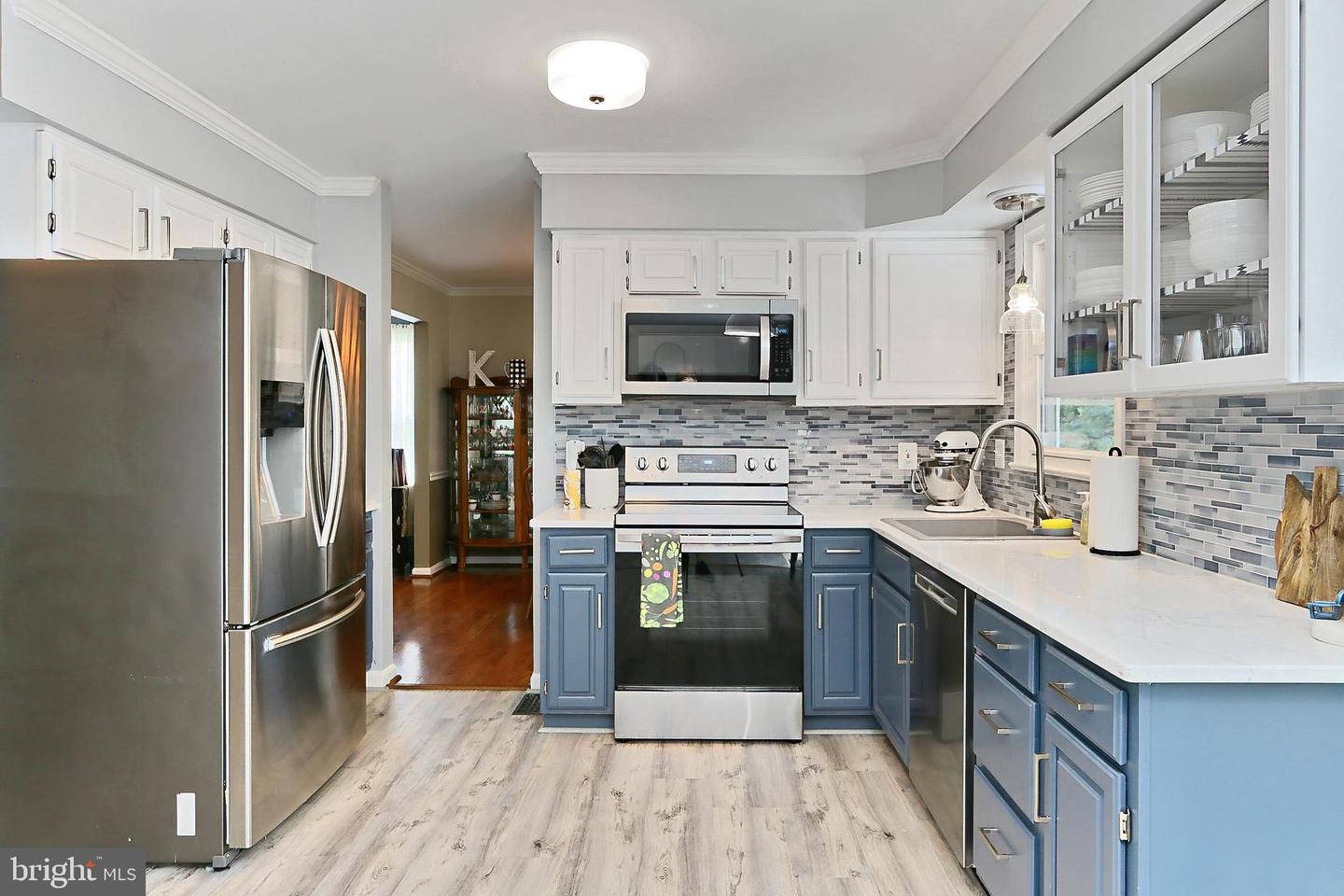 13757 CABELLS MILL DR, CENTREVILLE, Virginia 20120, 6 Bedrooms Bedrooms, ,3 BathroomsBathrooms,Residential,For sale,13757 CABELLS MILL DR,VAFX2243624 MLS # VAFX2243624