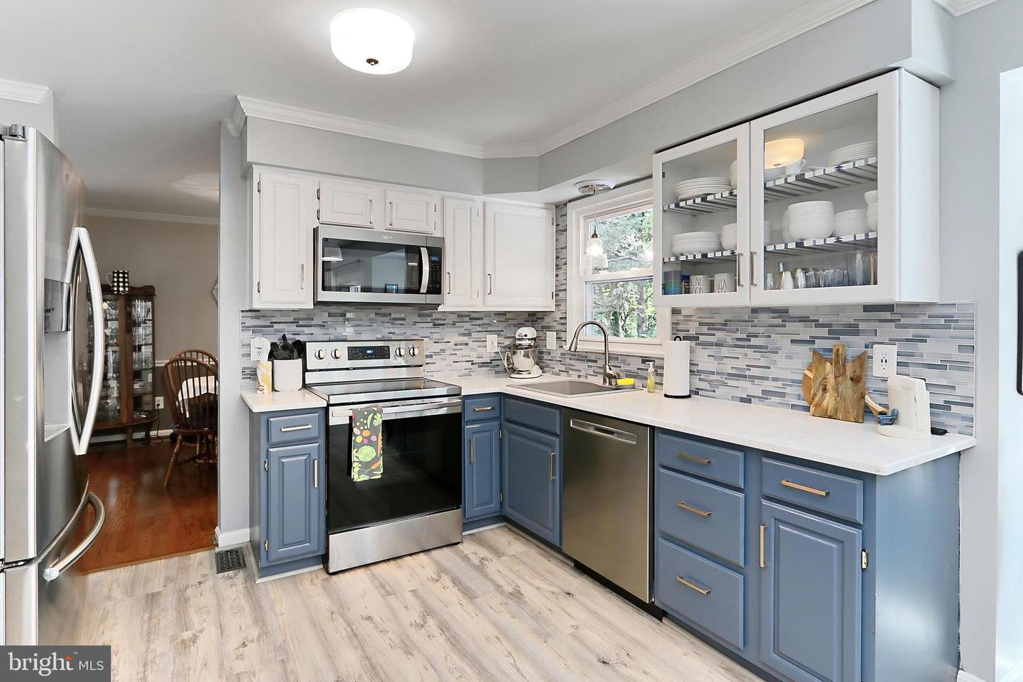 13757 CABELLS MILL DR, CENTREVILLE, Virginia 20120, 6 Bedrooms Bedrooms, ,3 BathroomsBathrooms,Residential,For sale,13757 CABELLS MILL DR,VAFX2243624 MLS # VAFX2243624