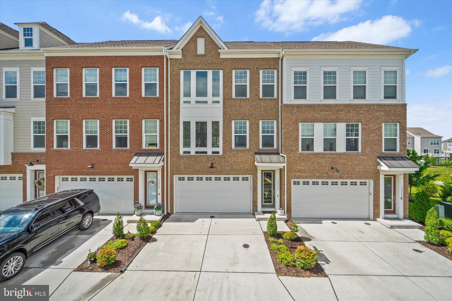 42984 LOST FARM TER, LEESBURG, Virginia 20175, 4 Bedrooms Bedrooms, ,3 BathroomsBathrooms,Residential,For sale,42984 LOST FARM TER,VALO2098060 MLS # VALO2098060