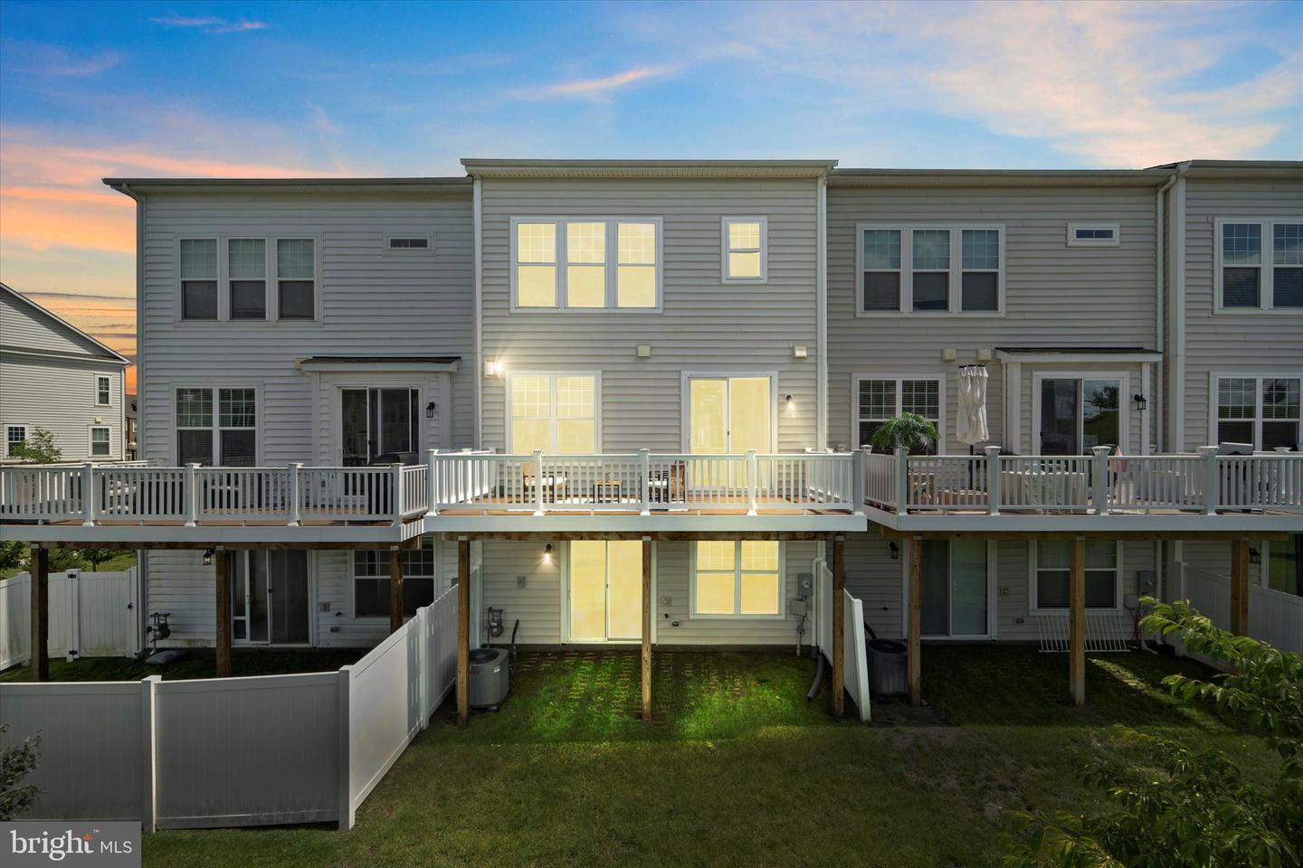 42984 LOST FARM TER, LEESBURG, Virginia 20175, 4 Bedrooms Bedrooms, ,3 BathroomsBathrooms,Residential,For sale,42984 LOST FARM TER,VALO2098060 MLS # VALO2098060