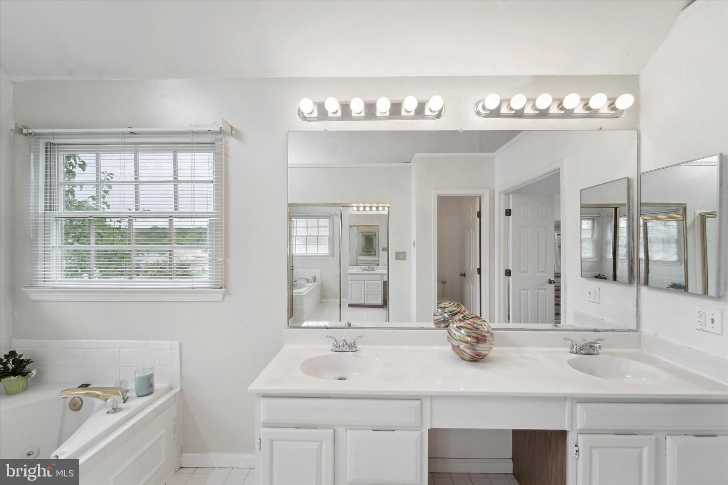 3663 THOMASSON CROSSING DR, TRIANGLE, Virginia 22172, 4 Bedrooms Bedrooms, ,3 BathroomsBathrooms,Residential,For sale,3663 THOMASSON CROSSING DR,VAPW2095754 MLS # VAPW2095754