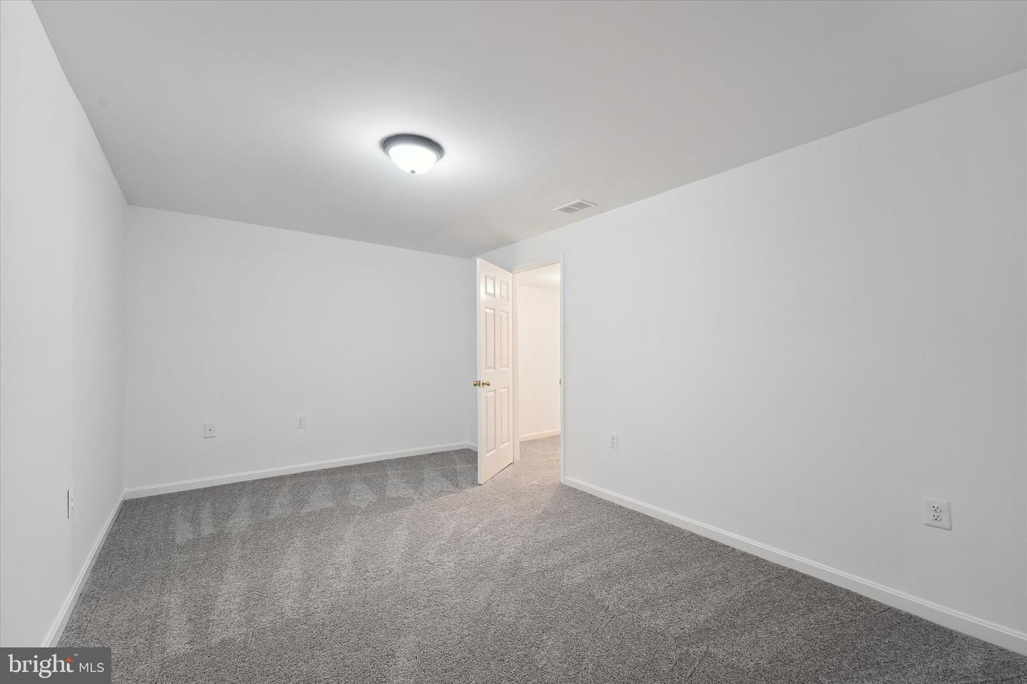 3663 THOMASSON CROSSING DR, TRIANGLE, Virginia 22172, 4 Bedrooms Bedrooms, ,3 BathroomsBathrooms,Residential,For sale,3663 THOMASSON CROSSING DR,VAPW2095754 MLS # VAPW2095754