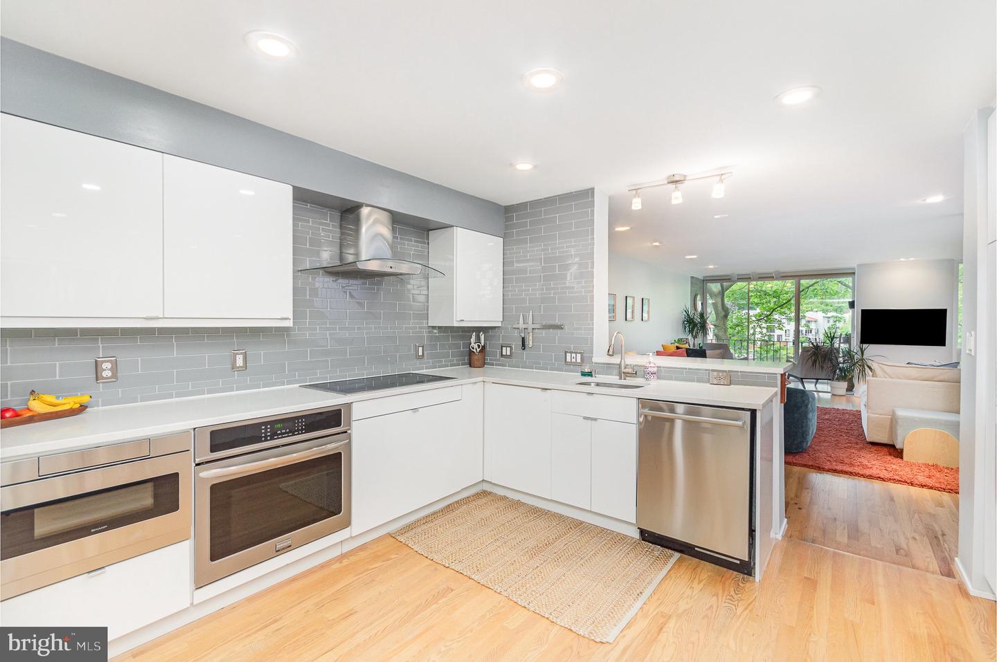1690 CHIMNEY HOUSE RD, RESTON, Virginia 20190, 3 Bedrooms Bedrooms, ,3 BathroomsBathrooms,Residential,For sale,1690 CHIMNEY HOUSE RD,VAFX2243828 MLS # VAFX2243828