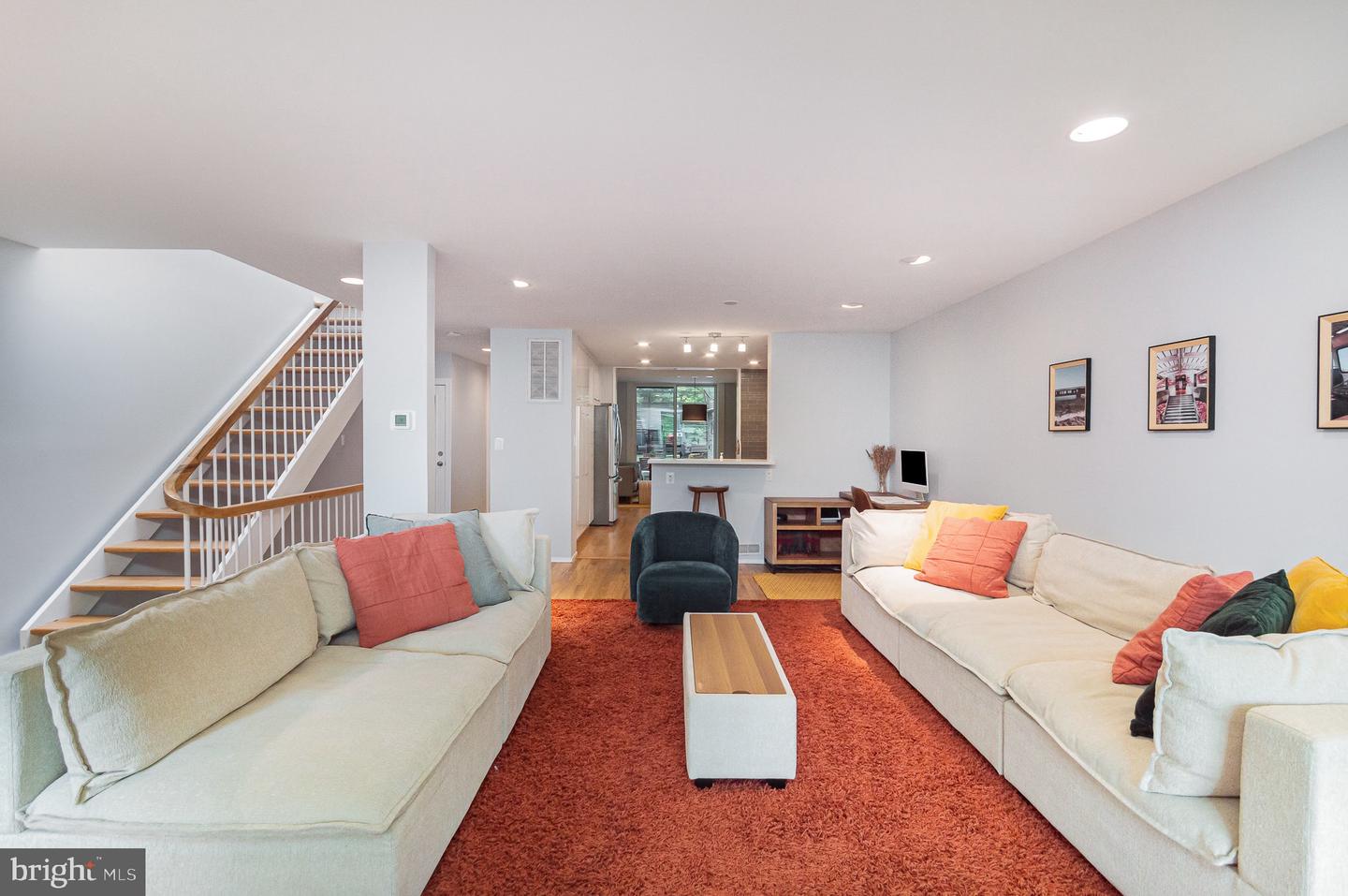 1690 CHIMNEY HOUSE RD, RESTON, Virginia 20190, 3 Bedrooms Bedrooms, ,3 BathroomsBathrooms,Residential,For sale,1690 CHIMNEY HOUSE RD,VAFX2243828 MLS # VAFX2243828