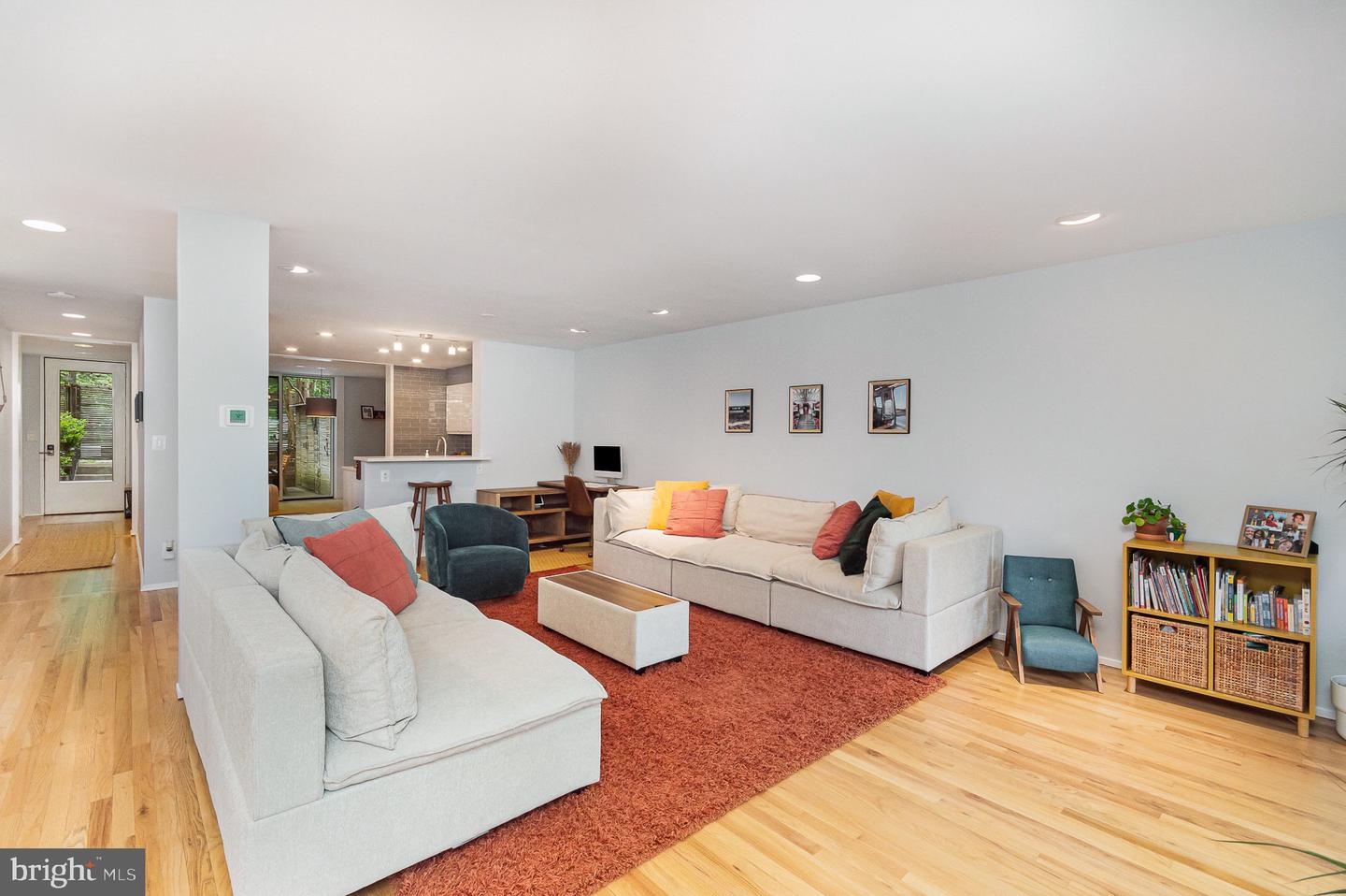 1690 CHIMNEY HOUSE RD, RESTON, Virginia 20190, 3 Bedrooms Bedrooms, ,3 BathroomsBathrooms,Residential,For sale,1690 CHIMNEY HOUSE RD,VAFX2243828 MLS # VAFX2243828