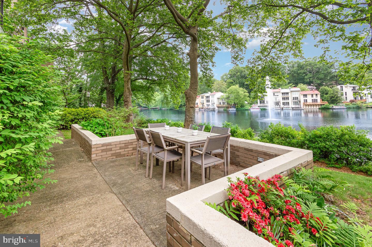 1690 CHIMNEY HOUSE RD, RESTON, Virginia 20190, 3 Bedrooms Bedrooms, ,3 BathroomsBathrooms,Residential,For sale,1690 CHIMNEY HOUSE RD,VAFX2243828 MLS # VAFX2243828
