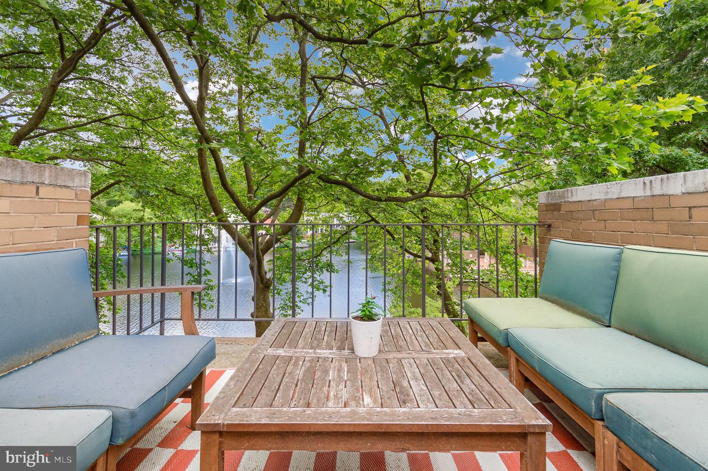 1690 CHIMNEY HOUSE RD, RESTON, Virginia 20190, 3 Bedrooms Bedrooms, ,3 BathroomsBathrooms,Residential,For sale,1690 CHIMNEY HOUSE RD,VAFX2243828 MLS # VAFX2243828