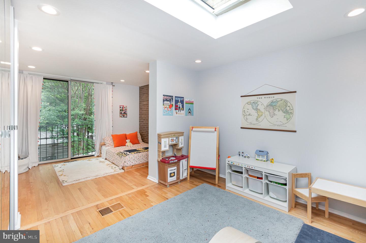 1690 CHIMNEY HOUSE RD, RESTON, Virginia 20190, 3 Bedrooms Bedrooms, ,3 BathroomsBathrooms,Residential,For sale,1690 CHIMNEY HOUSE RD,VAFX2243828 MLS # VAFX2243828