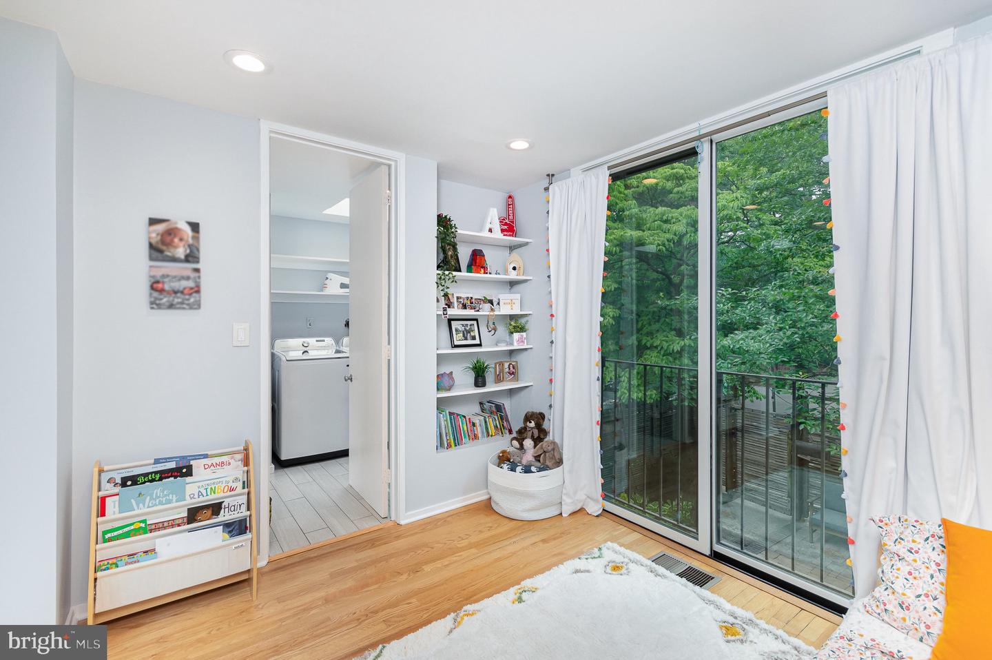 1690 CHIMNEY HOUSE RD, RESTON, Virginia 20190, 3 Bedrooms Bedrooms, ,3 BathroomsBathrooms,Residential,For sale,1690 CHIMNEY HOUSE RD,VAFX2243828 MLS # VAFX2243828