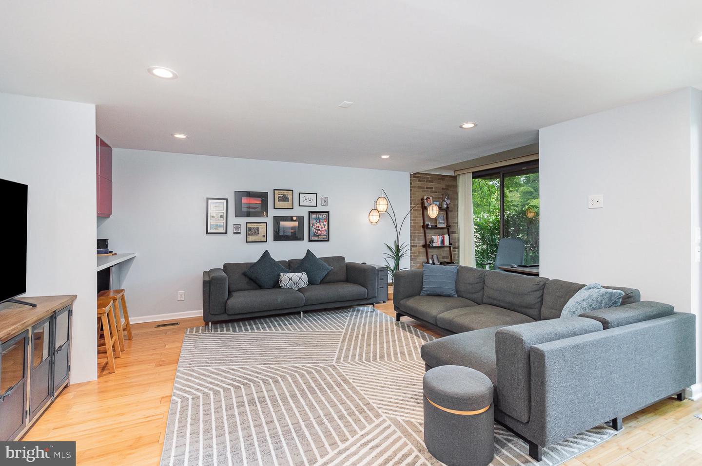1690 CHIMNEY HOUSE RD, RESTON, Virginia 20190, 3 Bedrooms Bedrooms, ,3 BathroomsBathrooms,Residential,For sale,1690 CHIMNEY HOUSE RD,VAFX2243828 MLS # VAFX2243828