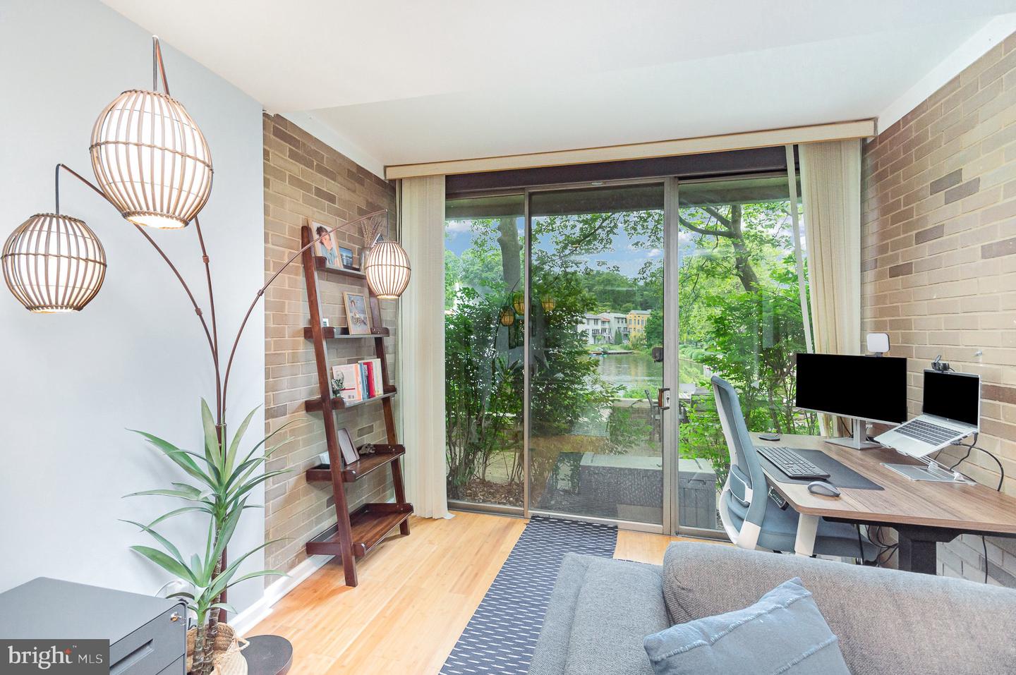 1690 CHIMNEY HOUSE RD, RESTON, Virginia 20190, 3 Bedrooms Bedrooms, ,3 BathroomsBathrooms,Residential,For sale,1690 CHIMNEY HOUSE RD,VAFX2243828 MLS # VAFX2243828