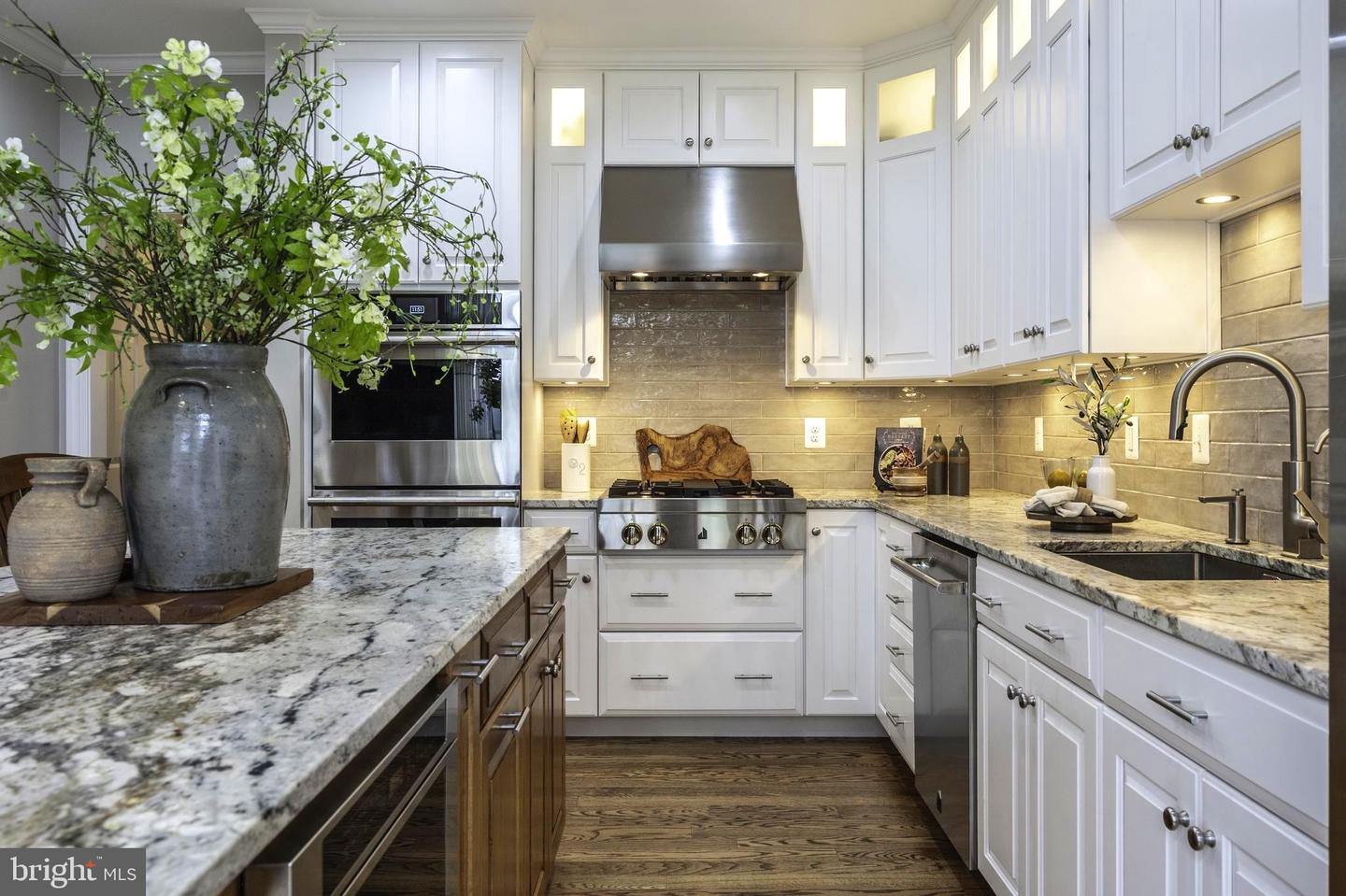 1106 ROUNDHOUSE LN, ALEXANDRIA, Virginia 22314, 3 Bedrooms Bedrooms, ,2 BathroomsBathrooms,Residential,For sale,1106 ROUNDHOUSE LN,VAAX2045820 MLS # VAAX2045820