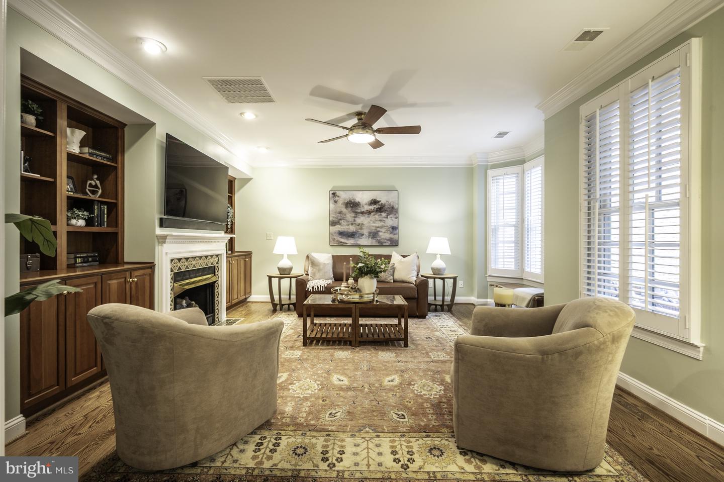 1106 ROUNDHOUSE LN, ALEXANDRIA, Virginia 22314, 3 Bedrooms Bedrooms, ,2 BathroomsBathrooms,Residential,For sale,1106 ROUNDHOUSE LN,VAAX2045820 MLS # VAAX2045820