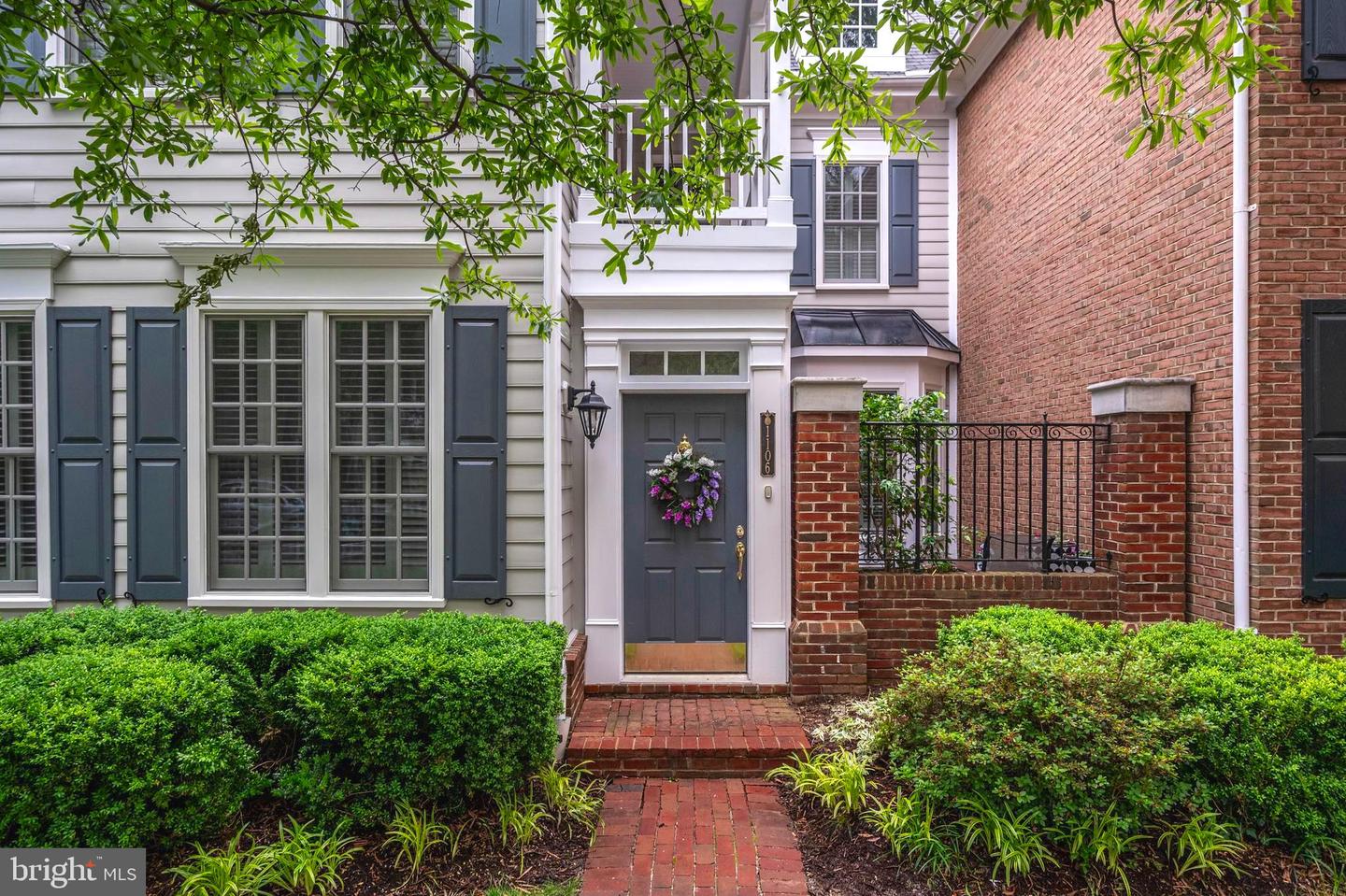 1106 ROUNDHOUSE LN, ALEXANDRIA, Virginia 22314, 3 Bedrooms Bedrooms, ,2 BathroomsBathrooms,Residential,For sale,1106 ROUNDHOUSE LN,VAAX2045820 MLS # VAAX2045820