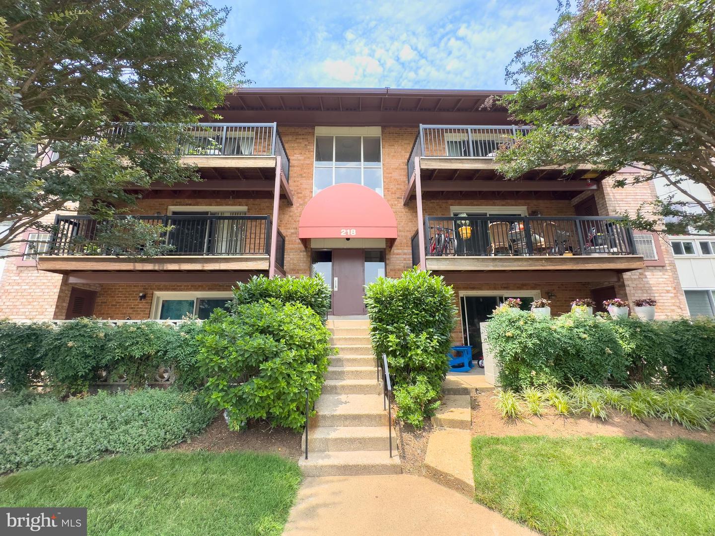 218 LOCUST ST SE #151, VIENNA, Virginia 22180, 2 Bedrooms Bedrooms, ,1 BathroomBathrooms,Residential,For sale,218 LOCUST ST SE #151,VAFX2243868 MLS # VAFX2243868