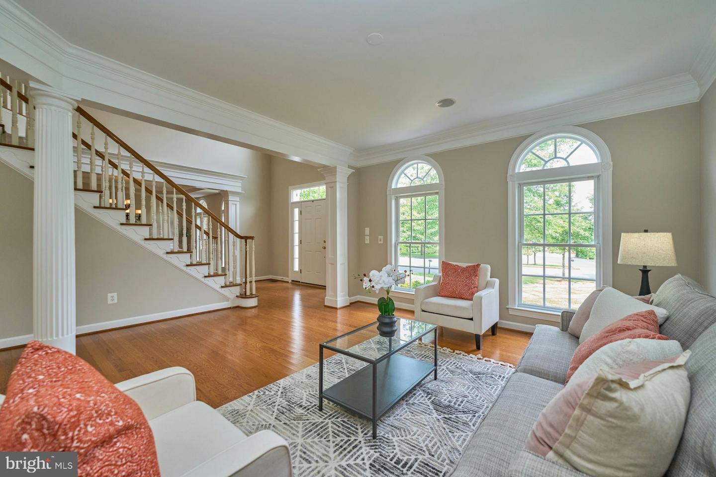 19083 PARALLEL BLUFFS CT, LEESBURG, Virginia 20176, 5 Bedrooms Bedrooms, ,4 BathroomsBathrooms,Residential,For sale,19083 PARALLEL BLUFFS CT,VALO2098194 MLS # VALO2098194
