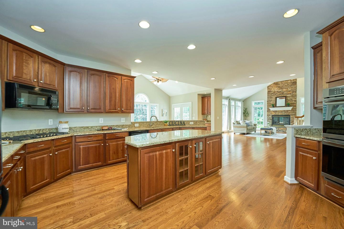19083 PARALLEL BLUFFS CT, LEESBURG, Virginia 20176, 5 Bedrooms Bedrooms, ,4 BathroomsBathrooms,Residential,For sale,19083 PARALLEL BLUFFS CT,VALO2098194 MLS # VALO2098194