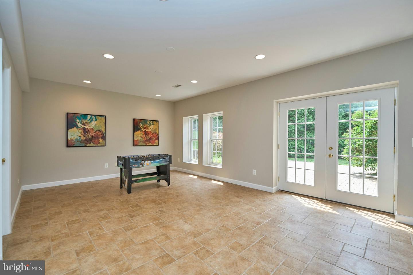 19083 PARALLEL BLUFFS CT, LEESBURG, Virginia 20176, 5 Bedrooms Bedrooms, ,4 BathroomsBathrooms,Residential,For sale,19083 PARALLEL BLUFFS CT,VALO2098194 MLS # VALO2098194