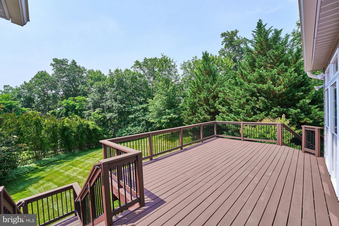 19083 PARALLEL BLUFFS CT, LEESBURG, Virginia 20176, 5 Bedrooms Bedrooms, ,4 BathroomsBathrooms,Residential,For sale,19083 PARALLEL BLUFFS CT,VALO2098194 MLS # VALO2098194