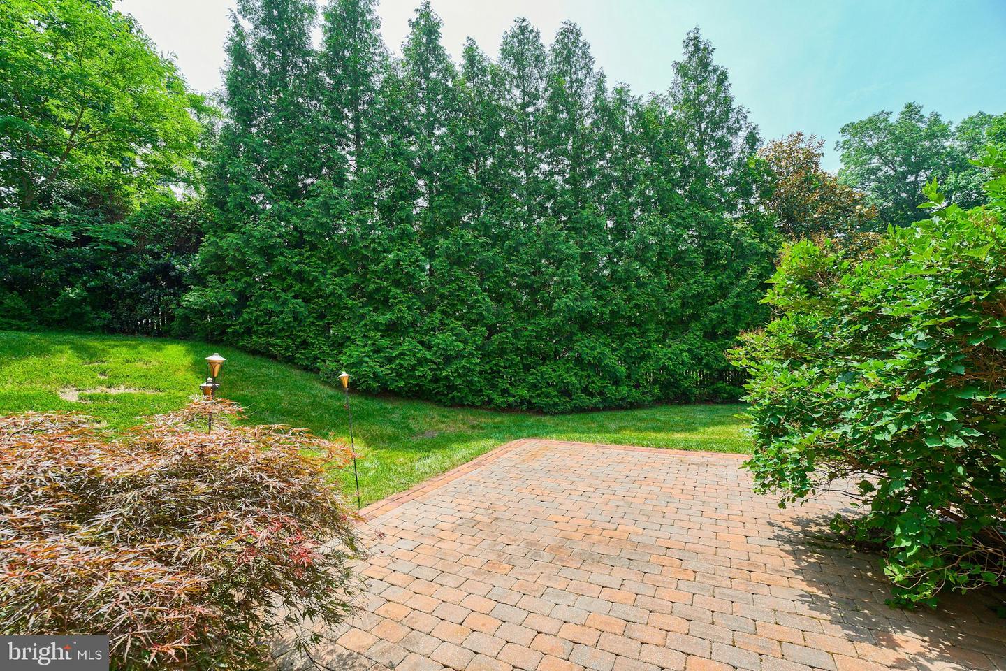 19083 PARALLEL BLUFFS CT, LEESBURG, Virginia 20176, 5 Bedrooms Bedrooms, ,4 BathroomsBathrooms,Residential,For sale,19083 PARALLEL BLUFFS CT,VALO2098194 MLS # VALO2098194