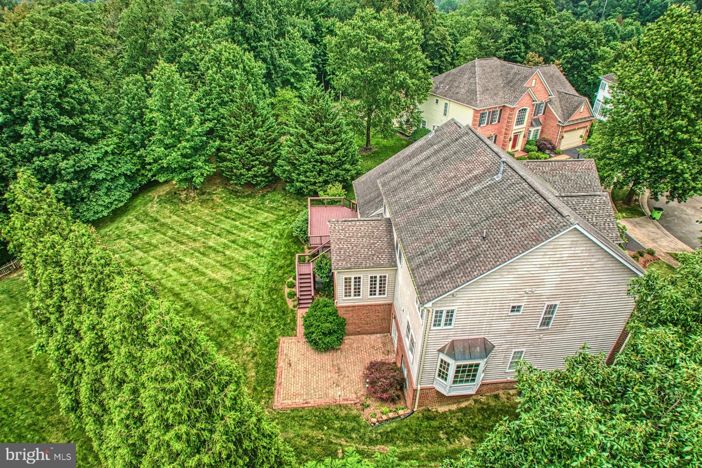 19083 PARALLEL BLUFFS CT, LEESBURG, Virginia 20176, 5 Bedrooms Bedrooms, ,4 BathroomsBathrooms,Residential,For sale,19083 PARALLEL BLUFFS CT,VALO2098194 MLS # VALO2098194