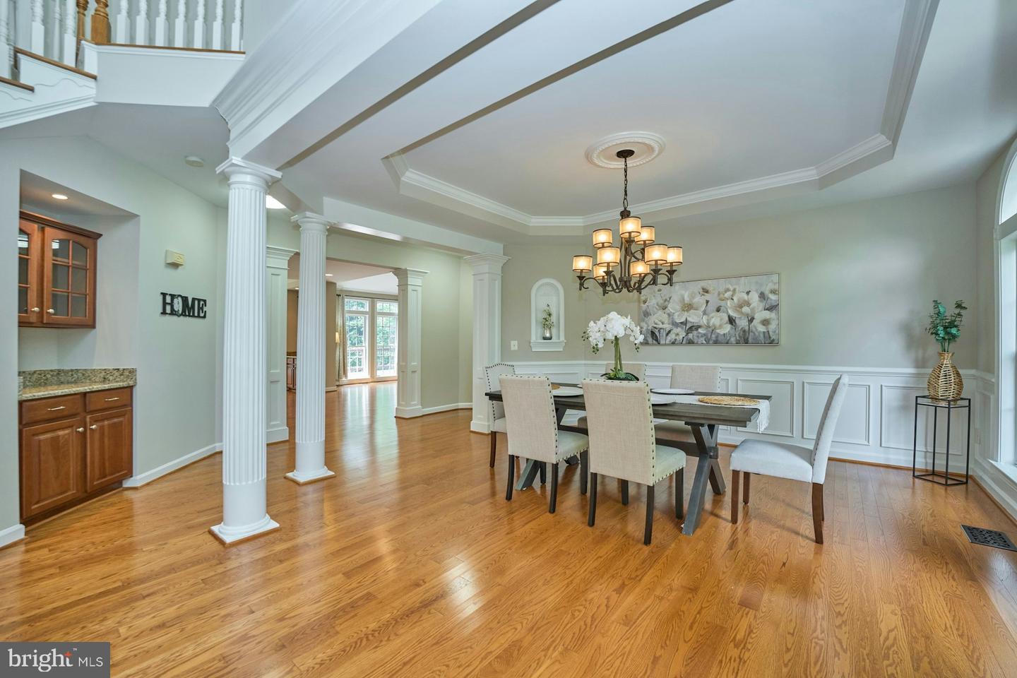 19083 PARALLEL BLUFFS CT, LEESBURG, Virginia 20176, 5 Bedrooms Bedrooms, ,4 BathroomsBathrooms,Residential,For sale,19083 PARALLEL BLUFFS CT,VALO2098194 MLS # VALO2098194