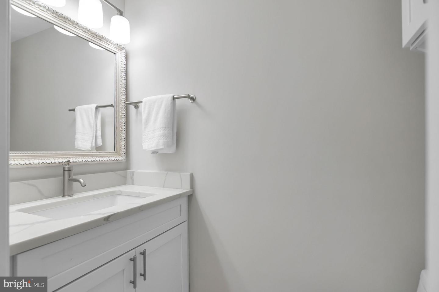1122 S MONROE ST, ARLINGTON, Virginia 22204, 2 Bedrooms Bedrooms, ,2 BathroomsBathrooms,Residential,For sale,1122 S MONROE ST,VAAR2058370 MLS # VAAR2058370