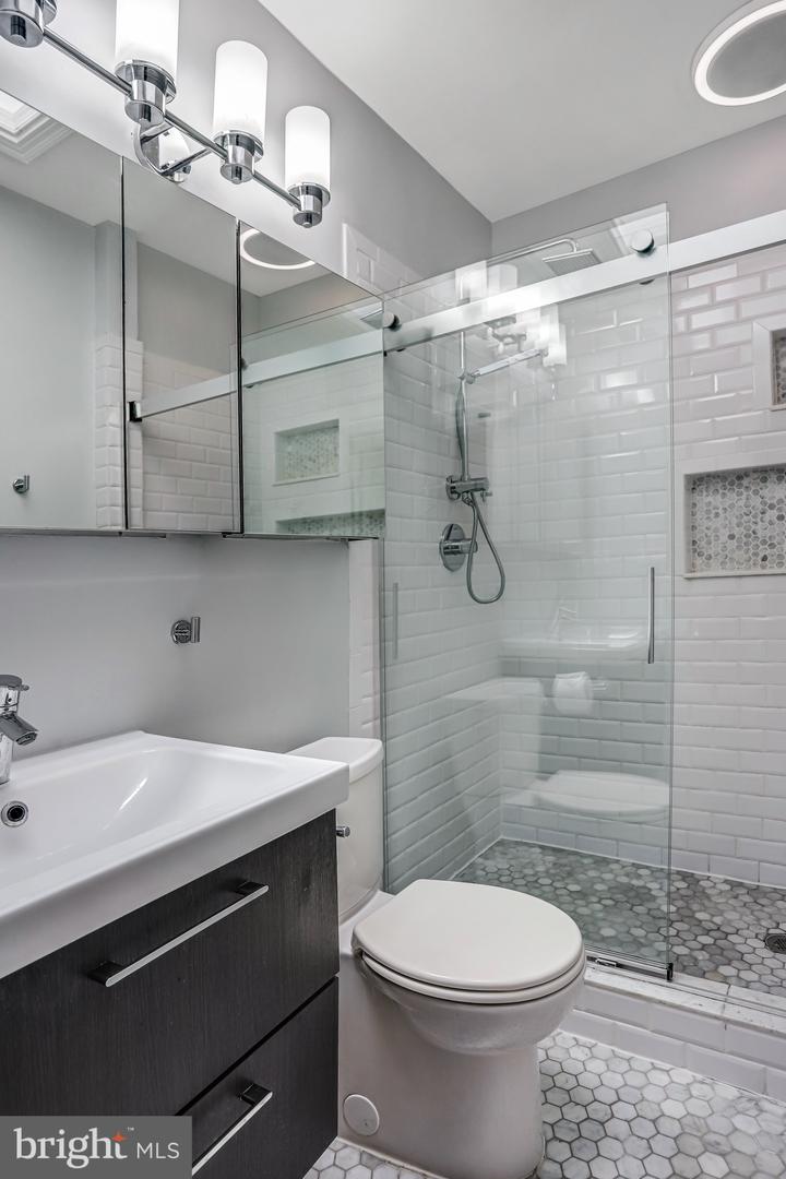 2435 39TH PL NW, WASHINGTON, District Of Columbia 20007, 4 Bedrooms Bedrooms, ,3 BathroomsBathrooms,Residential,For sale,2435 39TH PL NW,DCDC2203164 MLS # DCDC2203164
