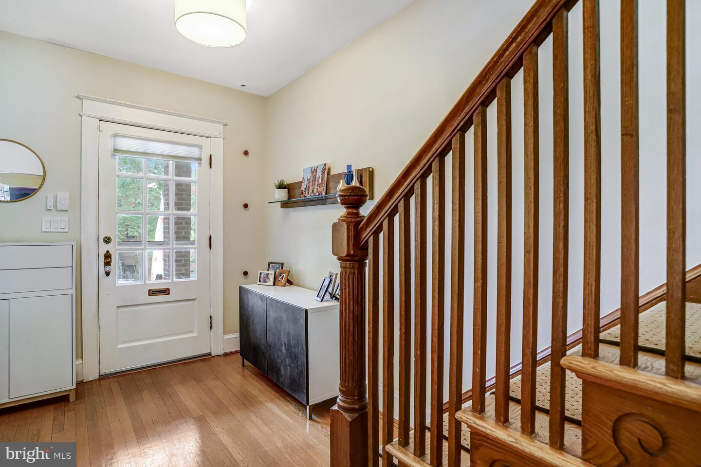 2435 39TH PL NW, WASHINGTON, District Of Columbia 20007, 4 Bedrooms Bedrooms, ,3 BathroomsBathrooms,Residential,For sale,2435 39TH PL NW,DCDC2203164 MLS # DCDC2203164