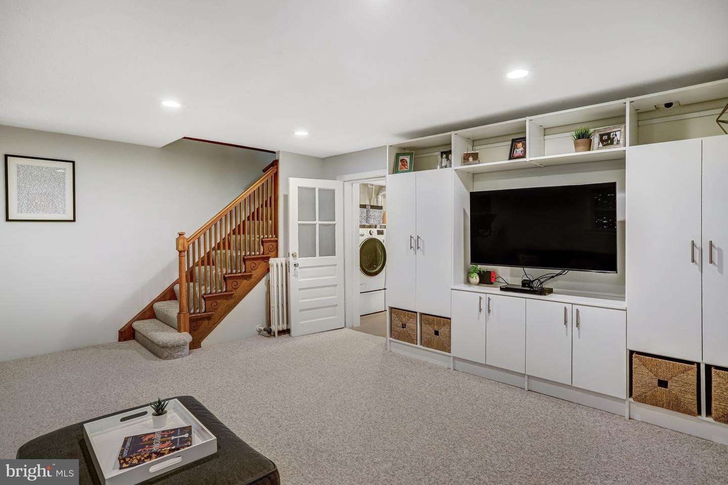 2435 39TH PL NW, WASHINGTON, District Of Columbia 20007, 4 Bedrooms Bedrooms, ,3 BathroomsBathrooms,Residential,For sale,2435 39TH PL NW,DCDC2203164 MLS # DCDC2203164