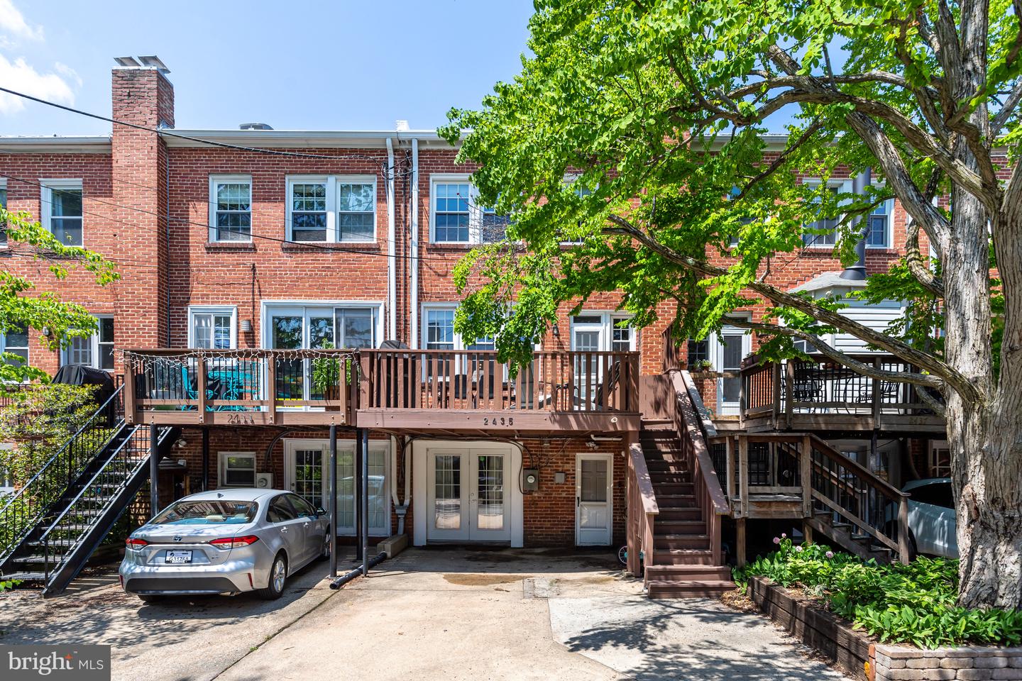 2435 39TH PL NW, WASHINGTON, District Of Columbia 20007, 4 Bedrooms Bedrooms, ,3 BathroomsBathrooms,Residential,For sale,2435 39TH PL NW,DCDC2203164 MLS # DCDC2203164