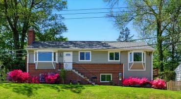 1024 N ARLINGTON MILL DR, ARLINGTON, Virginia 22205, 4 Bedrooms Bedrooms, ,3 BathroomsBathrooms,Residential,For sale,1024 N ARLINGTON MILL DR,VAAR2058426 MLS # VAAR2058426