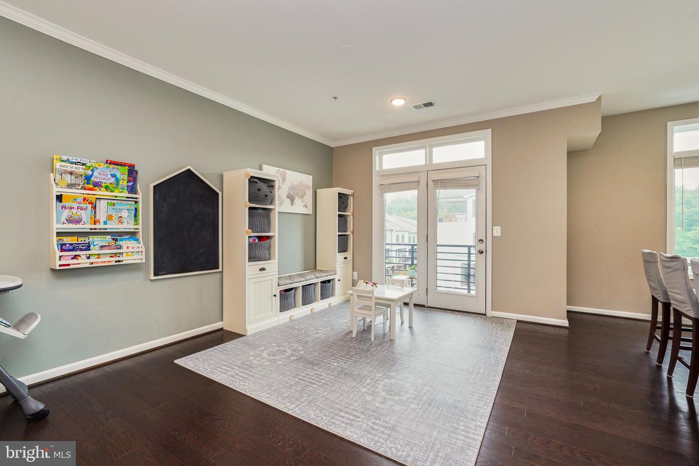 1000 RIBBON LIMESTONE TER SE, LEESBURG, Virginia 20175, 3 Bedrooms Bedrooms, ,2 BathroomsBathrooms,Residential,For sale,1000 RIBBON LIMESTONE TER SE,VALO2098318 MLS # VALO2098318