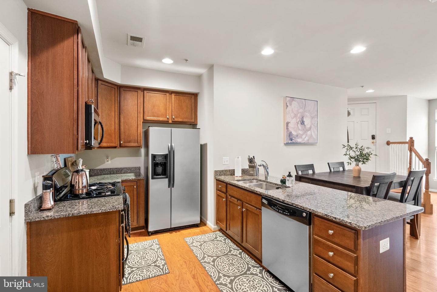 7921 CRESCENT PARK DR, GAINESVILLE, Virginia 20155, 2 Bedrooms Bedrooms, ,2 BathroomsBathrooms,Residential,For sale,7921 CRESCENT PARK DR,VAPW2095882 MLS # VAPW2095882