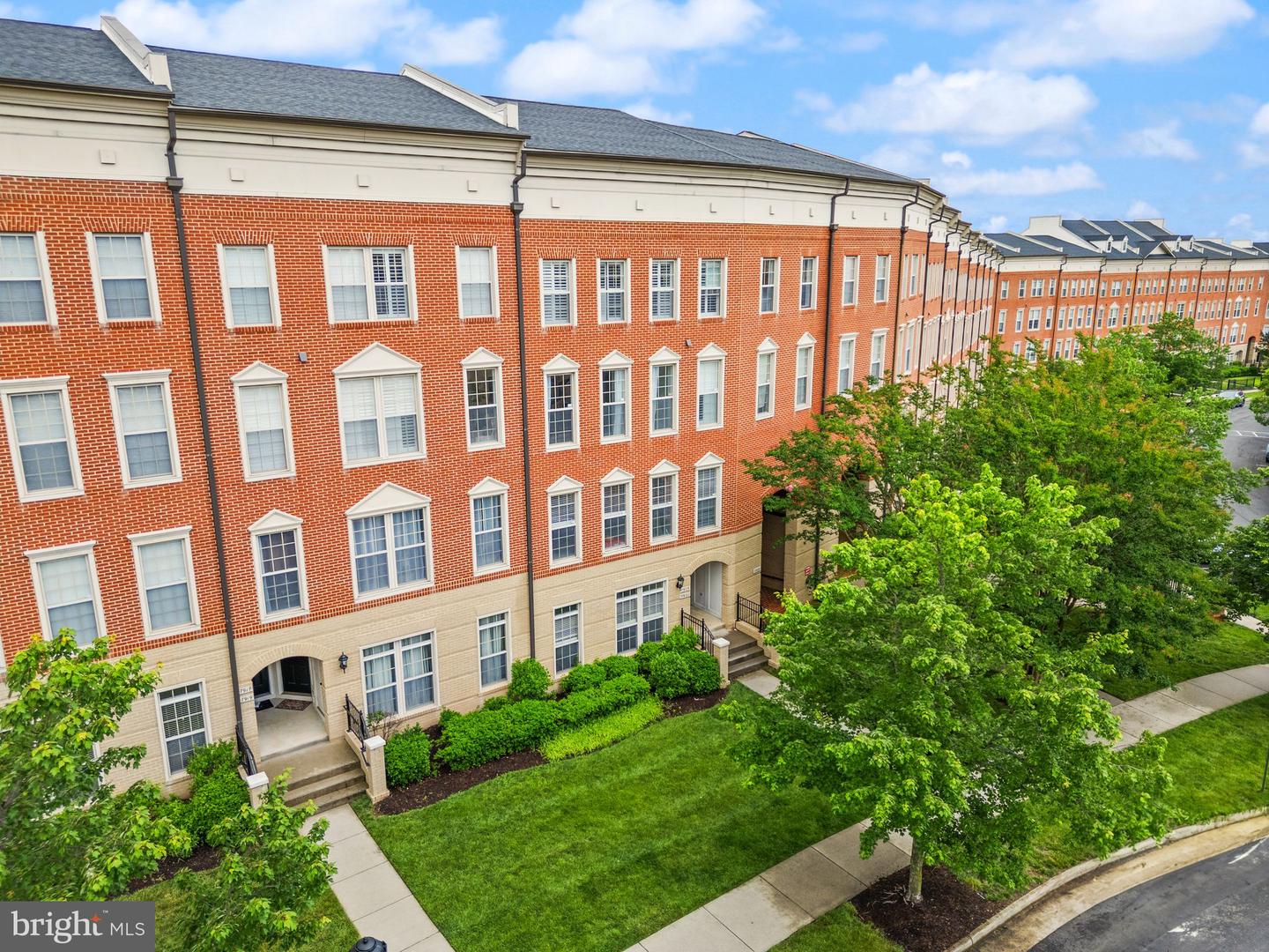 7921 CRESCENT PARK DR, GAINESVILLE, Virginia 20155, 2 Bedrooms Bedrooms, ,2 BathroomsBathrooms,Residential,For sale,7921 CRESCENT PARK DR,VAPW2095882 MLS # VAPW2095882