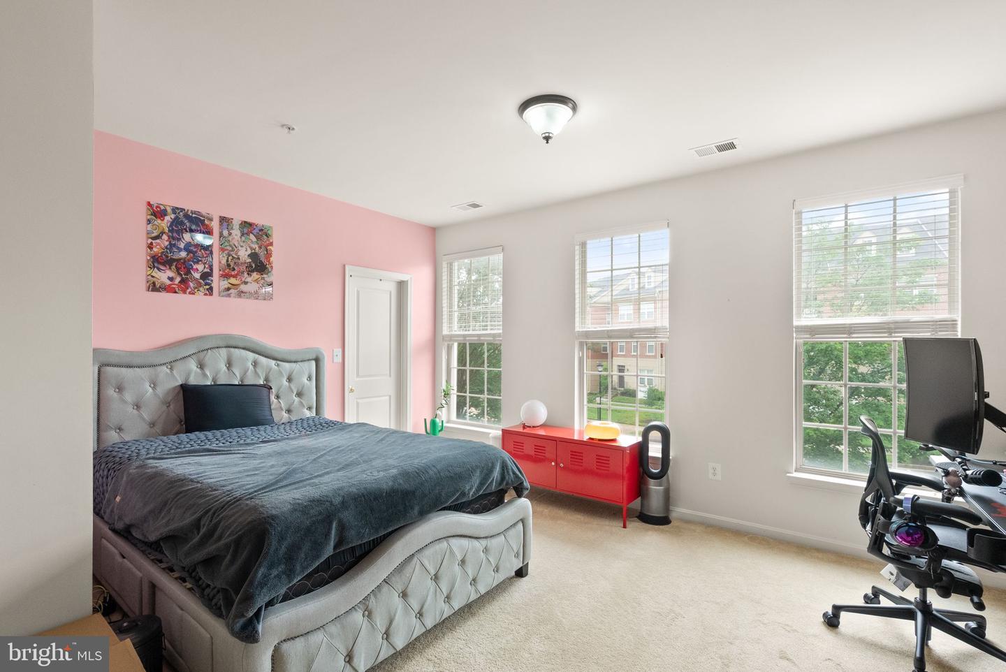 7921 CRESCENT PARK DR, GAINESVILLE, Virginia 20155, 2 Bedrooms Bedrooms, ,2 BathroomsBathrooms,Residential,For sale,7921 CRESCENT PARK DR,VAPW2095882 MLS # VAPW2095882